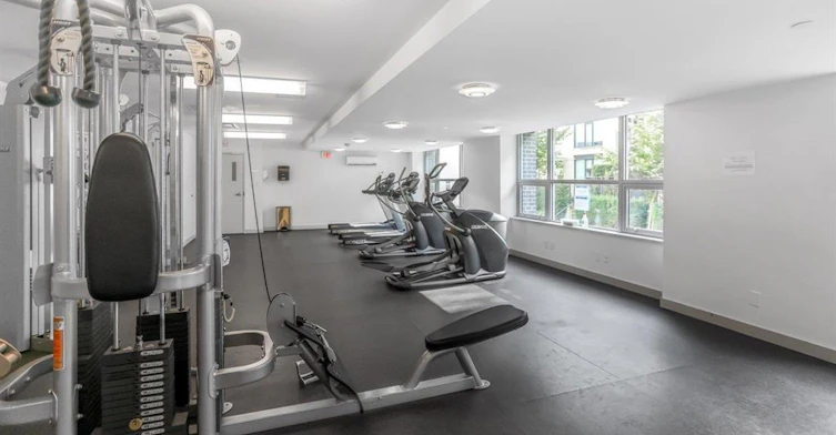 5665 Boundary Road, Vancouver, BC, V5R 0E4 - 10