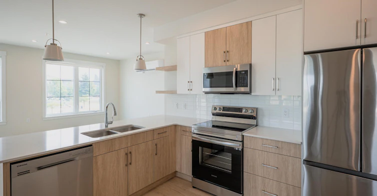 44550 Freshwater Drive, Chilliwack, BC, V2R 6K5 - 2