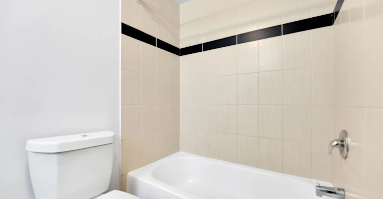 435 Ash Street, New Westminster, BC, V3M 3N2 - 10