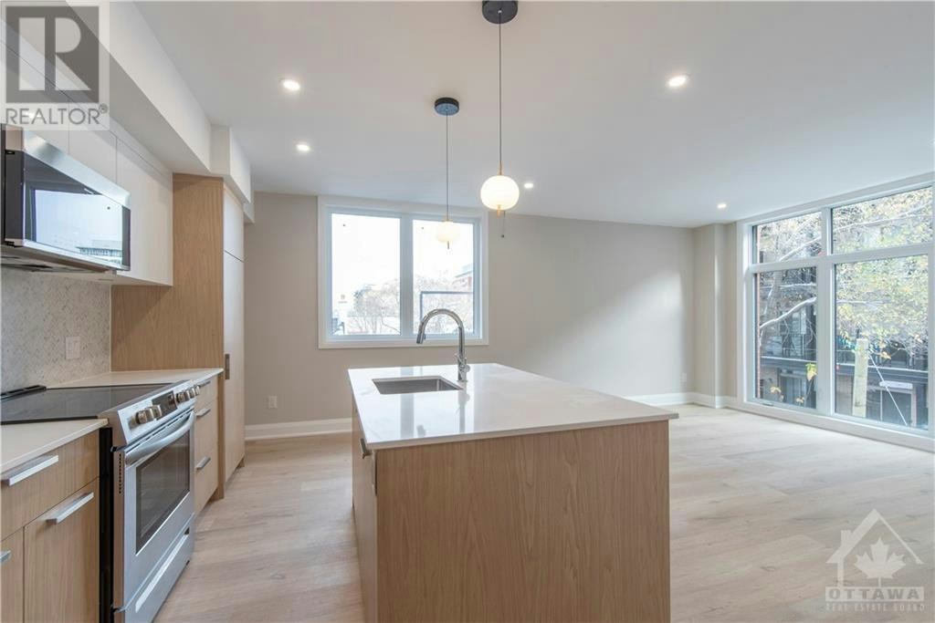 58 Florence, Ottawa, ON, K2P 0W7 - 5