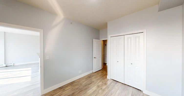 1053 10 Street SW, Calgary, AB, T2R 1S6 - 12