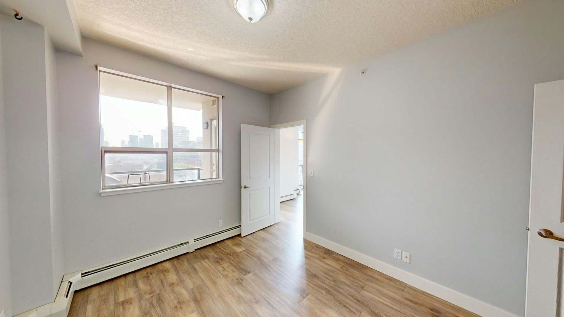 1053 10 Street SW, Calgary, AB, T2R 1S6 - 11