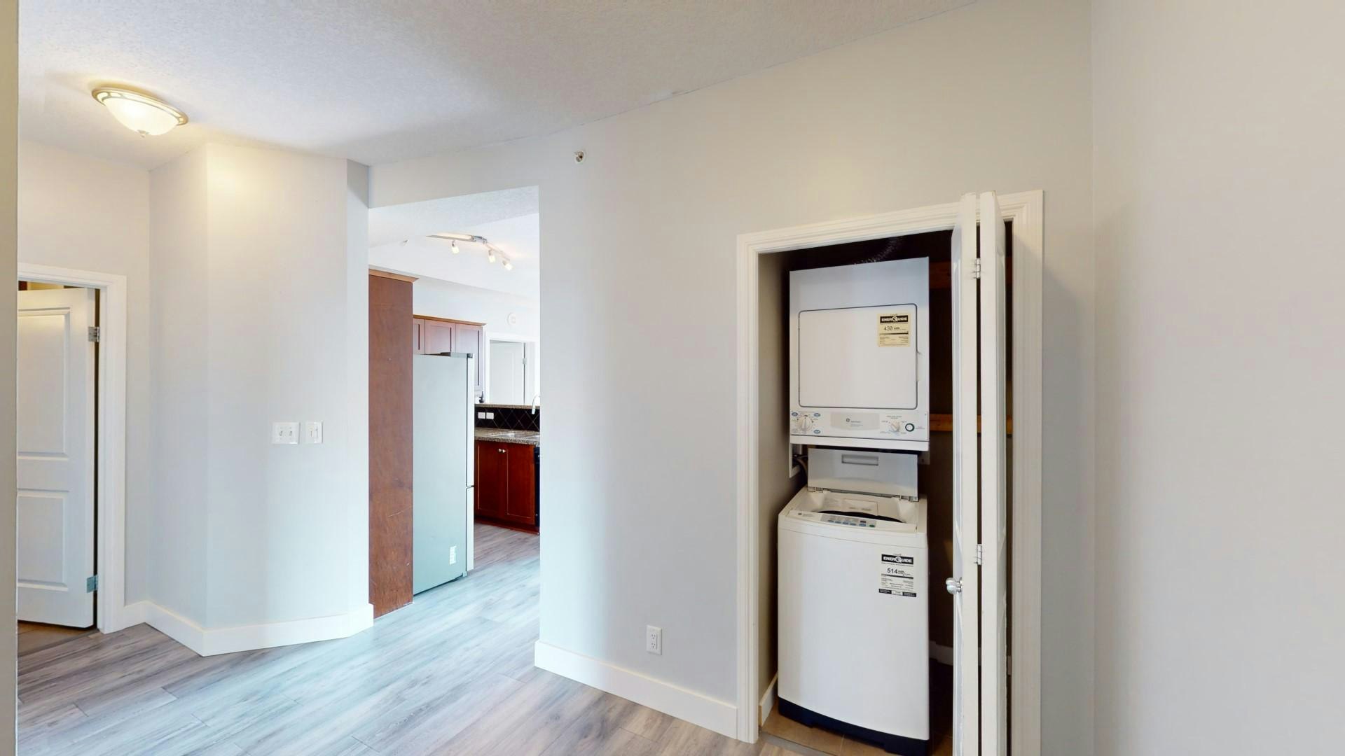 1053 10 Street SW, Calgary, AB, T2R 1S6 - 9