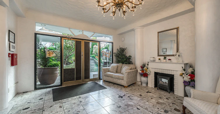 0101-1233 Fairfield Road, Victoria, BC, V8V 3B4 - 4
