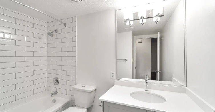 0308-1233 Fairfield Road, Victoria, BC, V8V 3B4 - 4