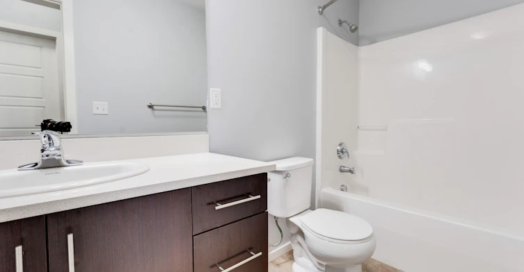 6 Kingsview Road SE, Airdrie, AB, T4A 0W1 - 14