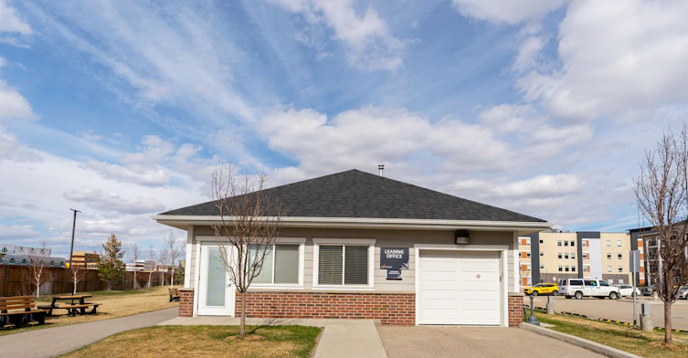 6 Kingsview Road SE, Airdrie, AB, T4A 0W1 - 32
