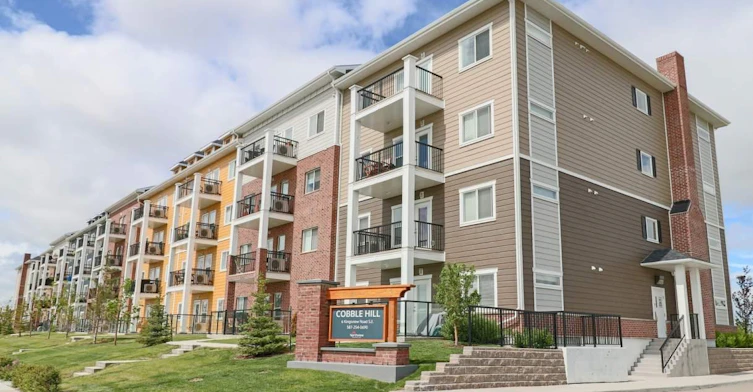 6 Kingsview Road SE, Airdrie, AB, T4A 0W1