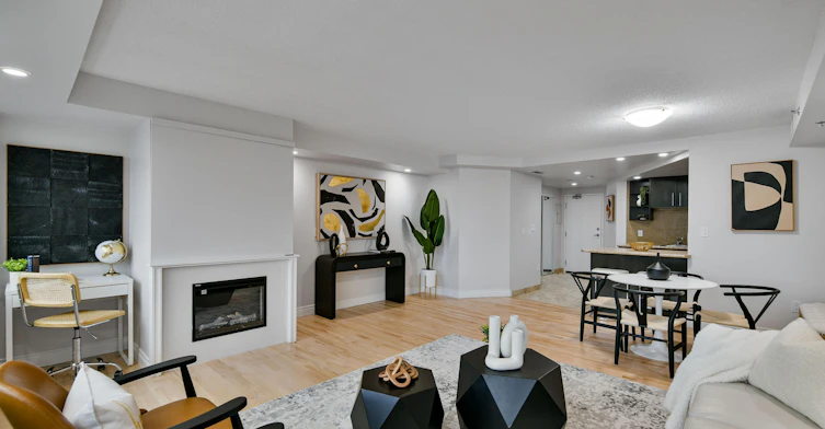 160 Smith Street, Winnipeg, MB, R3C 0K8 - 9