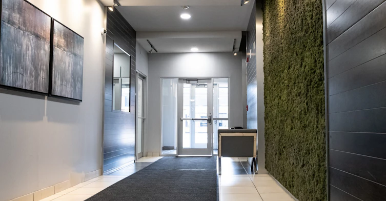 160 Smith Street, Winnipeg, MB, R3C 0K8 - 3