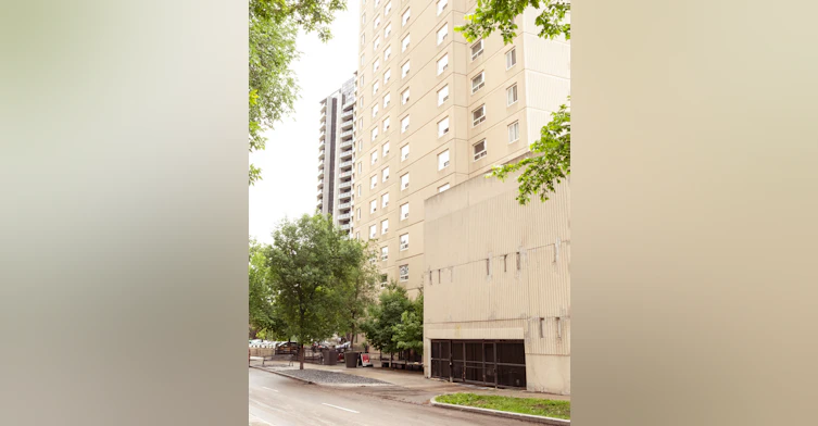 70 Garry Street, Winnipeg, MB, R3C 3J9 - 3