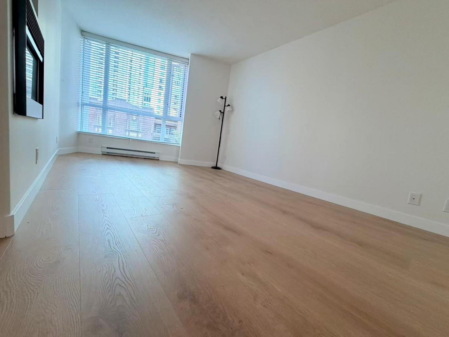 1328 West Pender Street, Vancouver, BC, V6E 4T1 - 2