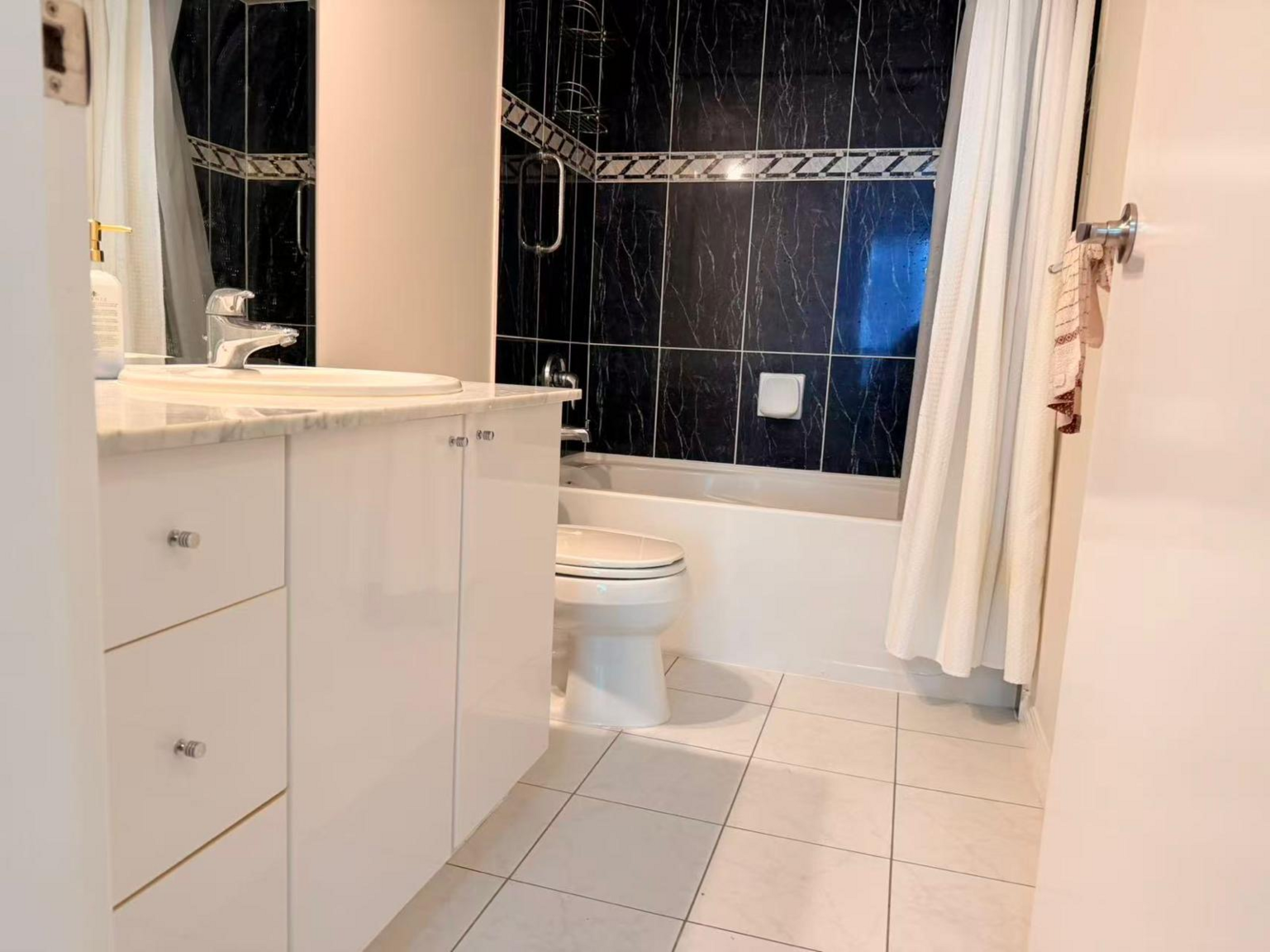 1328 West Pender Street, Vancouver, BC, V6E 4T1 - 5