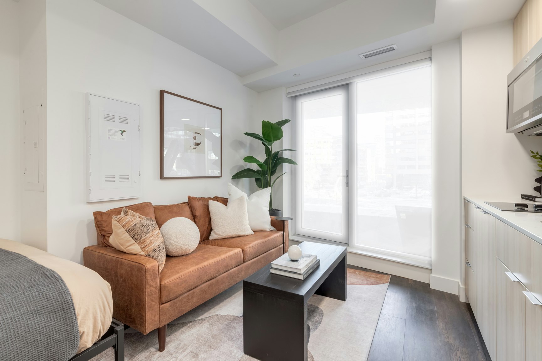 605-1111 4th Street SW, Calgary, AB, T2R 1N2 - 3