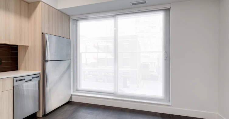 618-1111 4th Street SW, Calgary, AB, T2R 1N2 - 2