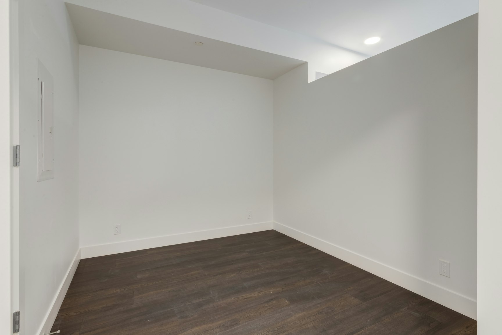 813-1111 4th Street SW, Calgary, AB, T2R 1N2 - 11