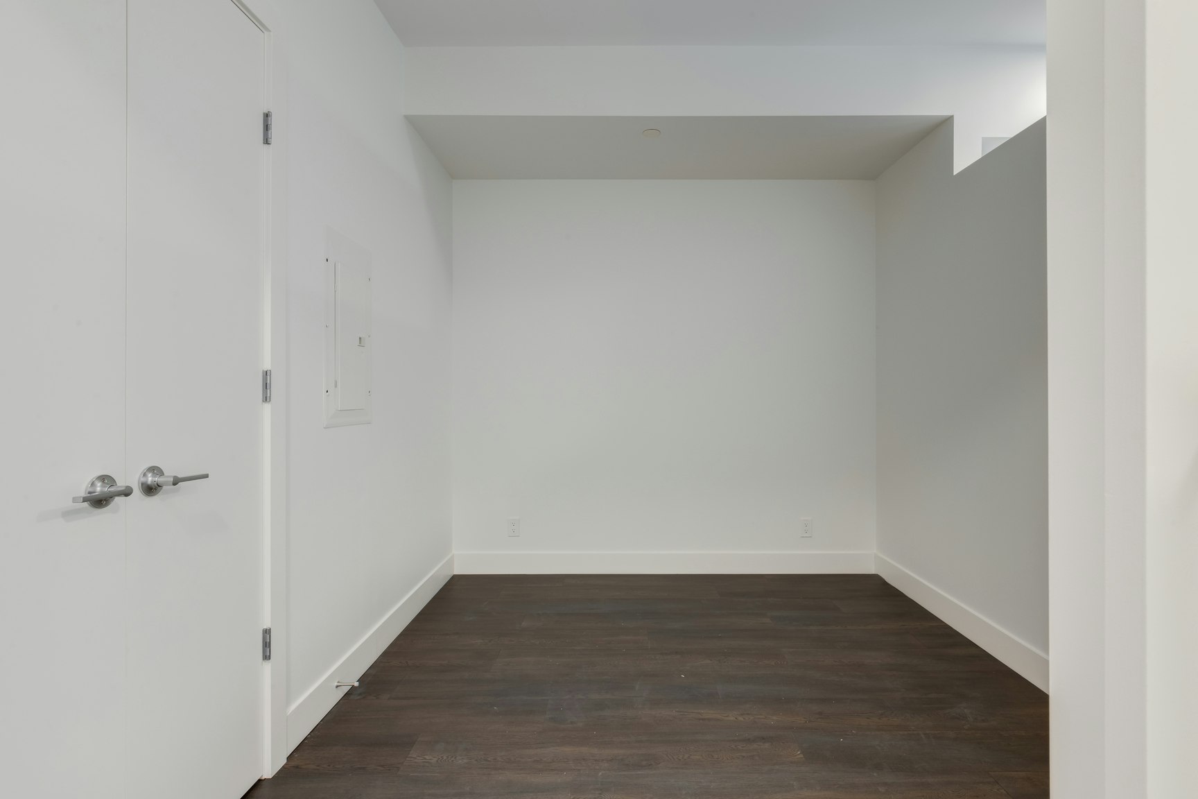 813-1111 4th Street SW, Calgary, AB, T2R 1N2 - 9
