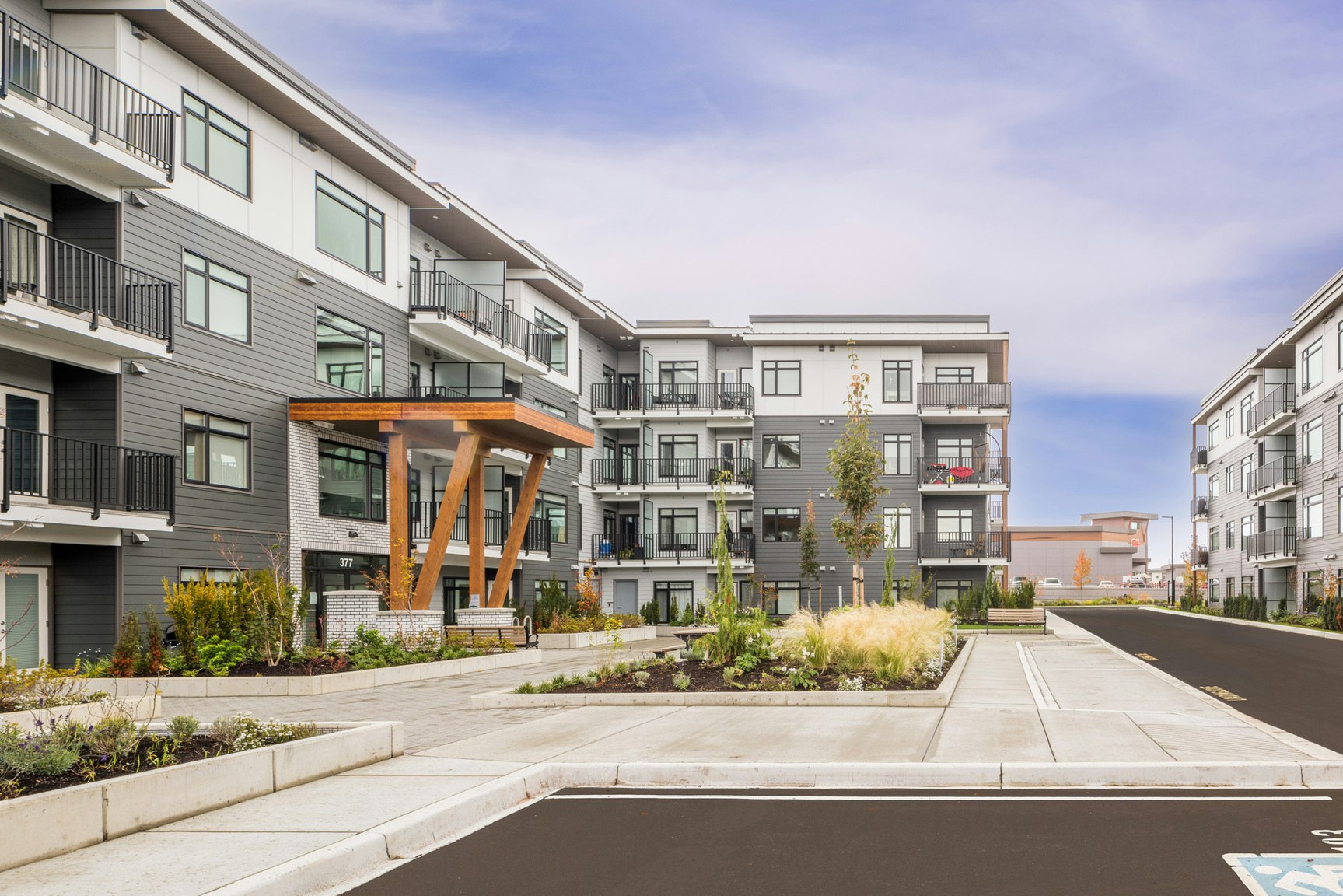 385-213-377 South Moilliet Street, Parksville, BC, V9P 0H2 - 3