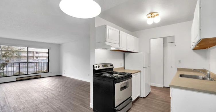 8200 Park Road, Richmond, BC, V6Y 2Y8 - 13