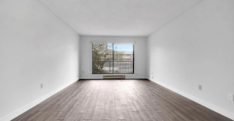 8200 Park Road, Richmond, BC, V6Y 2Y8 - 3