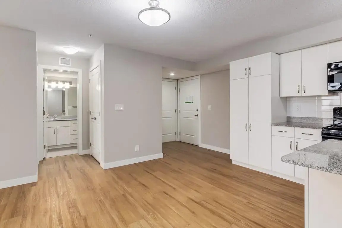 205-16517 55 Street NW, Edmonton, AB, T5Y 3K8 - 9