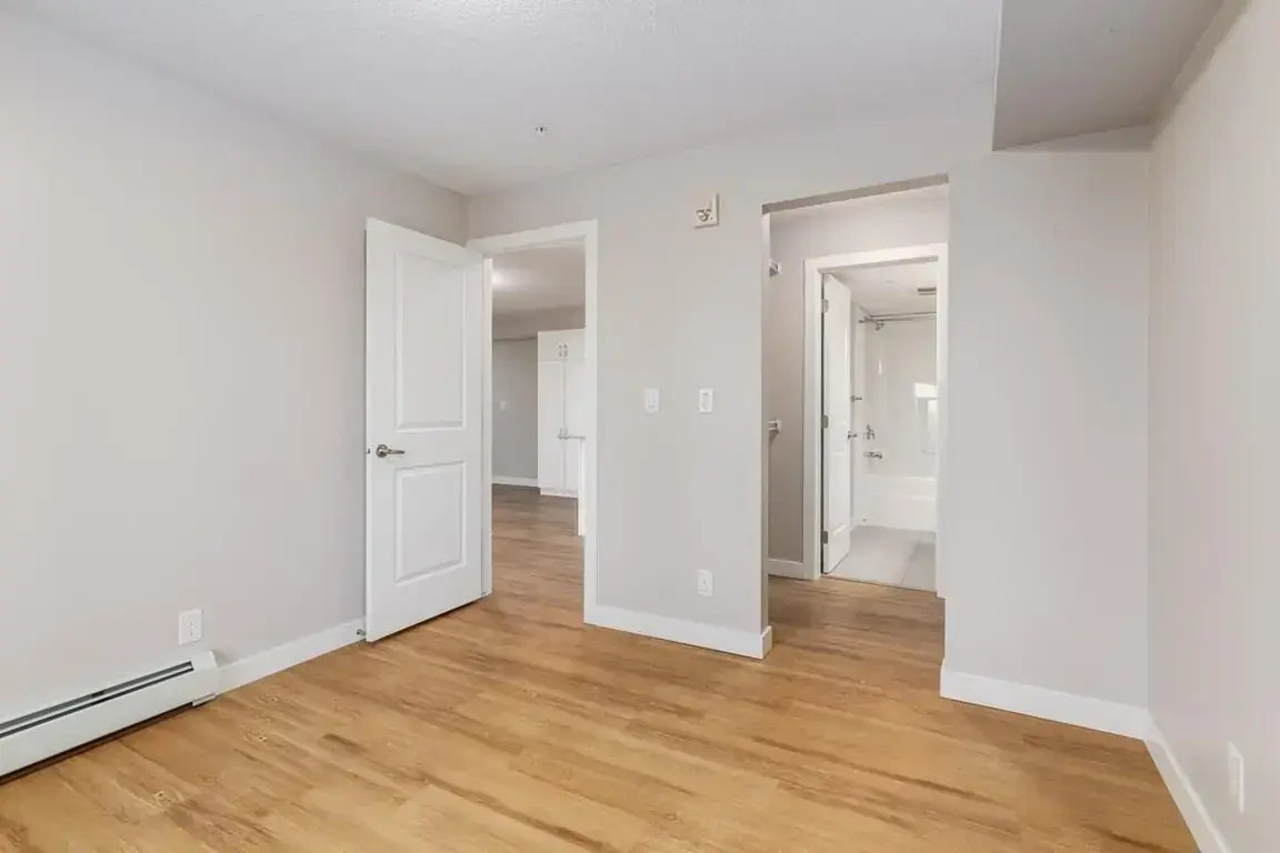 205-16517 55 Street NW, Edmonton, AB, T5Y 3K8 - 10