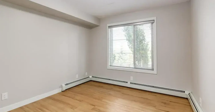 205-16517 55 Street NW, Edmonton, AB, T5Y 3K8 - 16