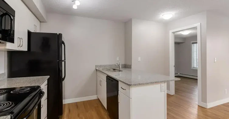 205-16517 55 Street NW, Edmonton, AB, T5Y 3K8 - 6