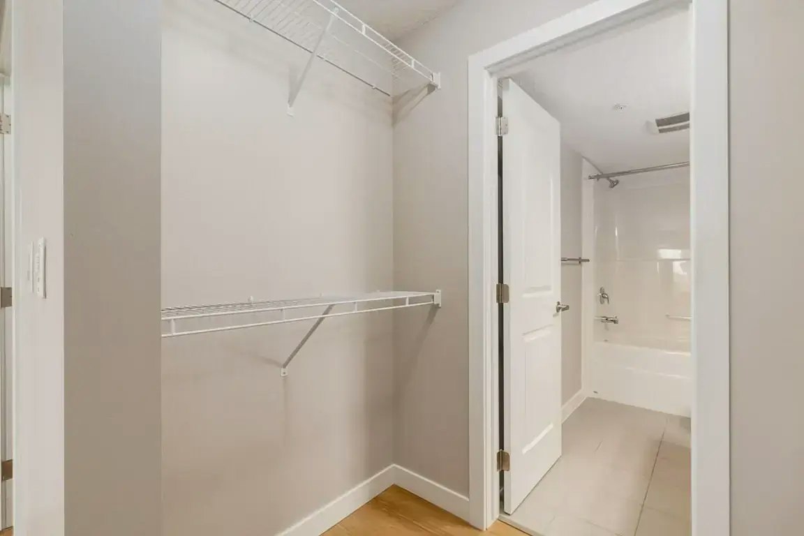221-16517 55 Street NW, Edmonton, AB, T5Y 3K8 - 13