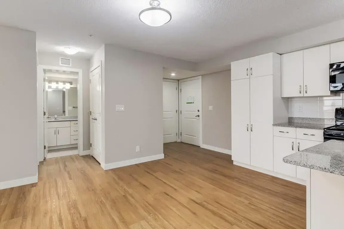 221-16517 55 Street NW, Edmonton, AB, T5Y 3K8 - 9