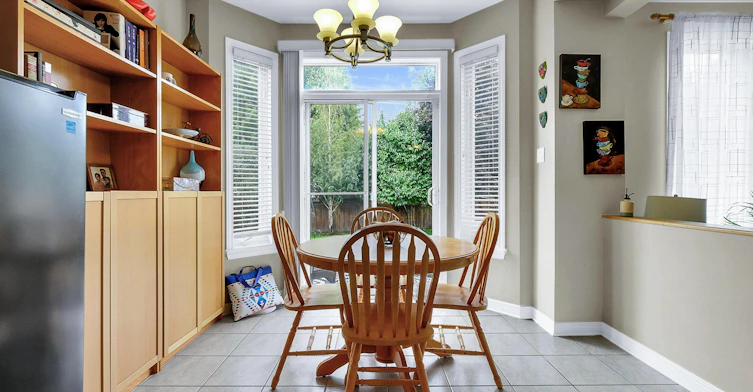 Primary bedroom-9 Oak Grove Street Short Term Rental Available, Ottawa, ON, K2G 6R4 - 18