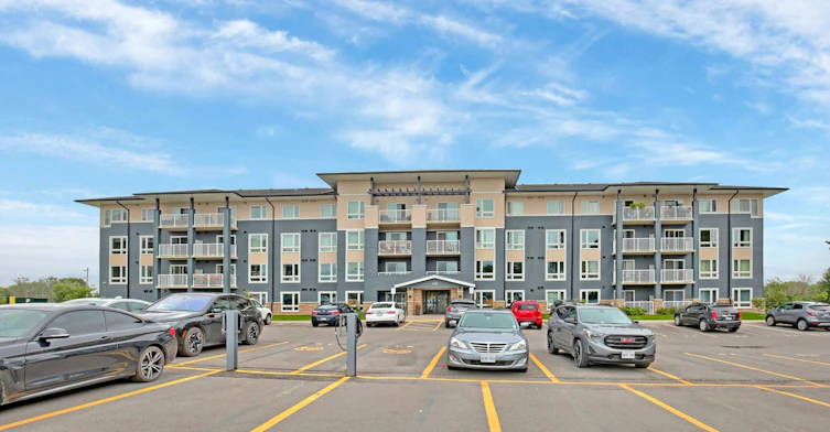 105-102-107 Ridgeway Place, Belleville, ON, K8P 0E7