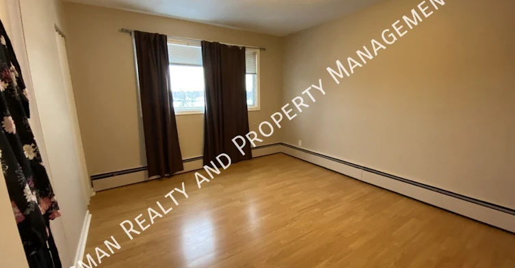 5-3815 Princess Drive, Regina, SK, S4S 0E6 - 4