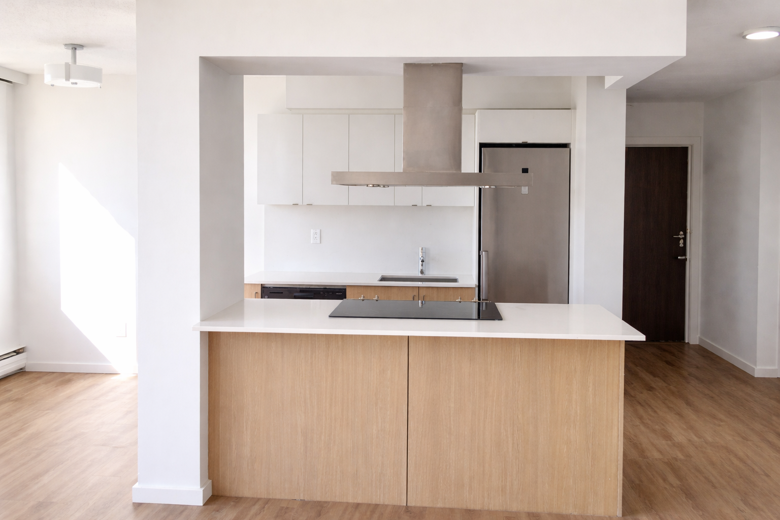 904-2277 West 2nd Avenue, Vancouver, BC, V6K 1H8