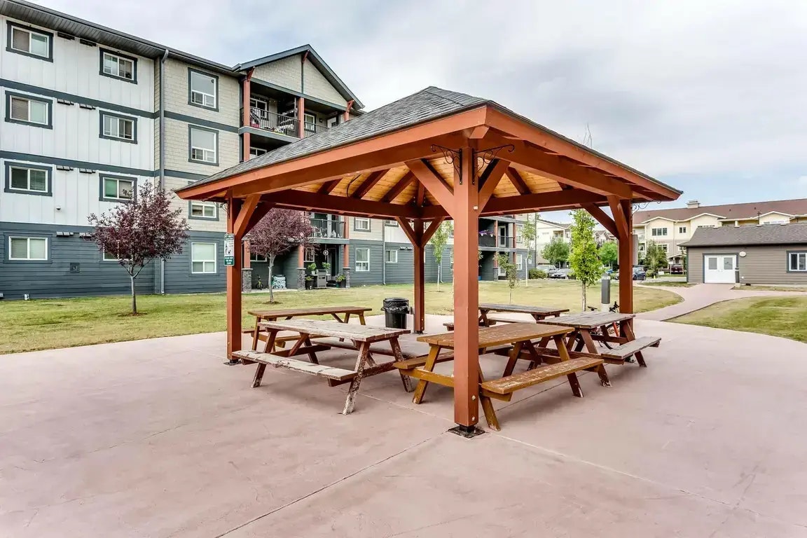 1108-20 Kingsland Close SE, Airdrie, AB, T4A 0T4 - 23