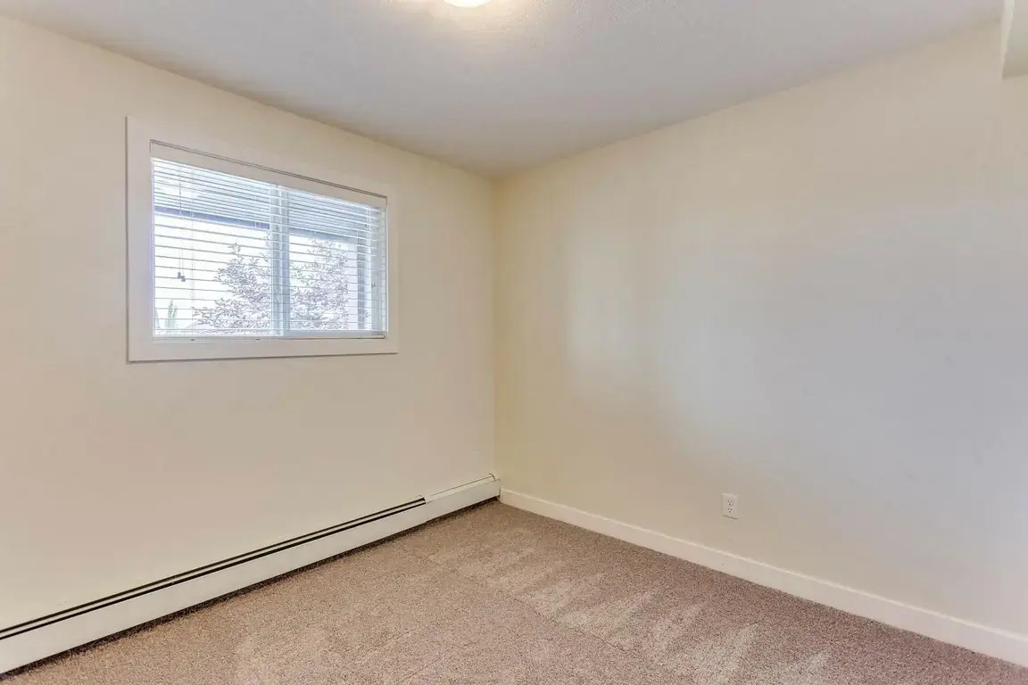 1108-20 Kingsland Close SE, Airdrie, AB, T4A 0T4 - 11