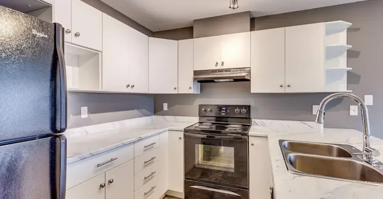 1108-20 Kingsland Close SE, Airdrie, AB, T4A 0T4 - 3