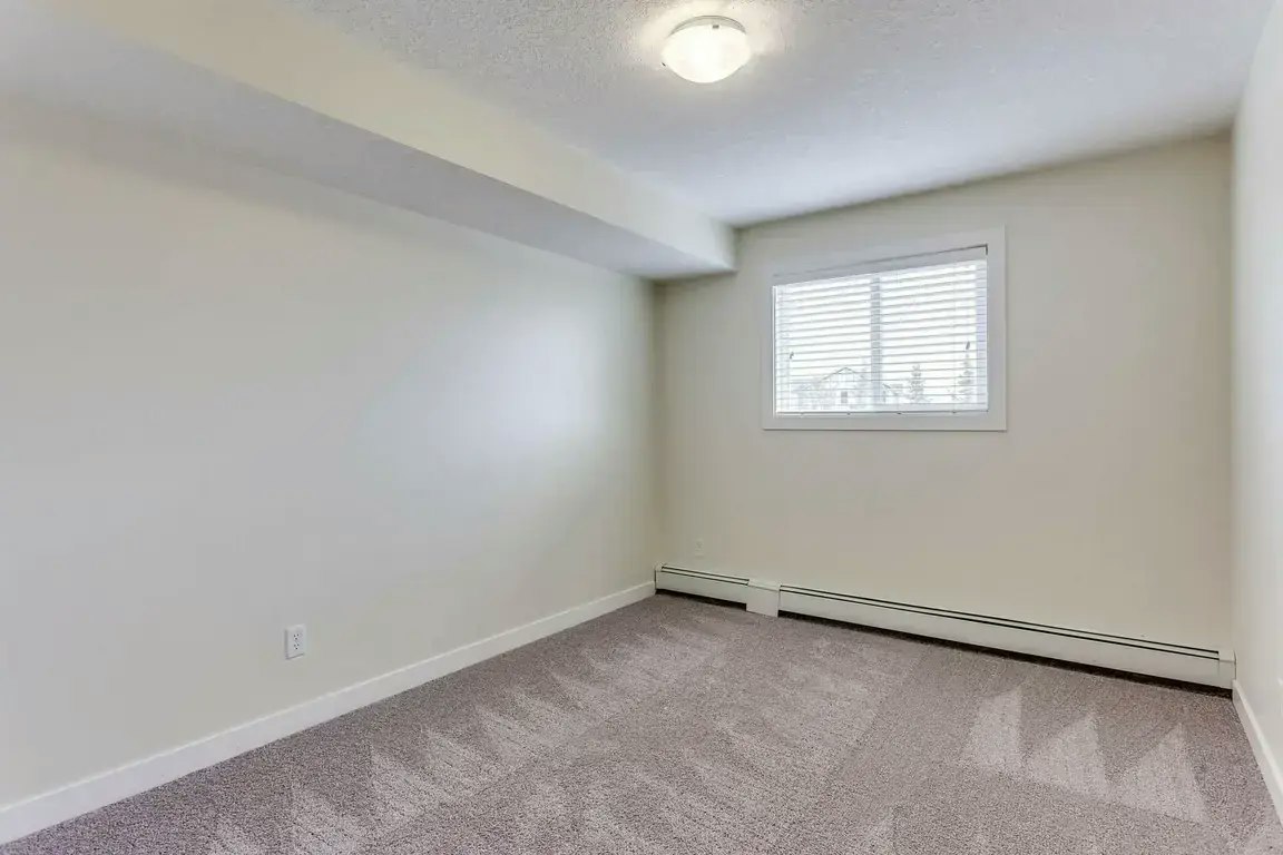 1110-20 Kingsland Close SE, Airdrie, AB, T4A 0T4 - 13