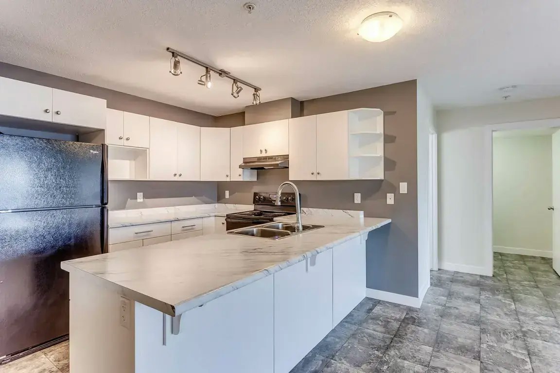 1110-20 Kingsland Close SE, Airdrie, AB, T4A 0T4 5