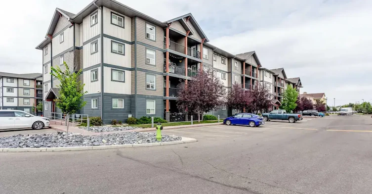 1110-20 Kingsland Close SE, Airdrie, AB, T4A 0T4 - 25