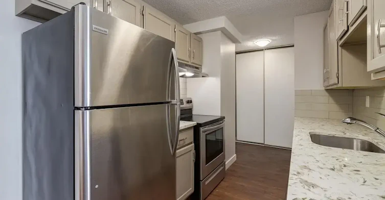 0102-9600 Southland Circle SW, Calgary, AB, T2V 5A1 - 54