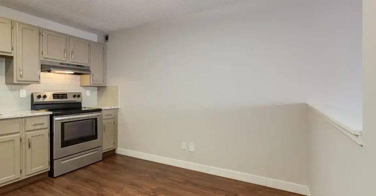 0102-9600 Southland Circle SW, Calgary, AB, T2V 5A1 - 66