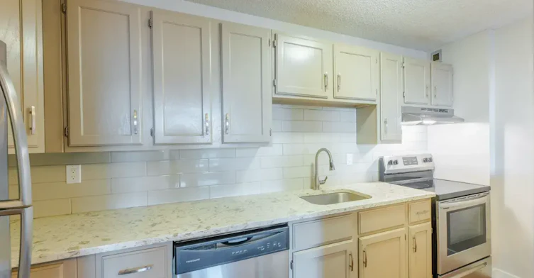 0110-9600 Southland Circle SW, Calgary, AB, T2V 5A1 - 29