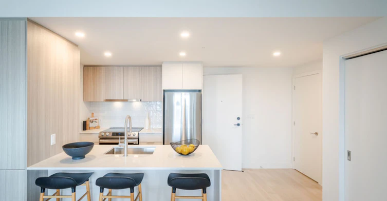 2255 Daniel Johnson Boulevard, Laval, QC, H7T 0S1 - 30