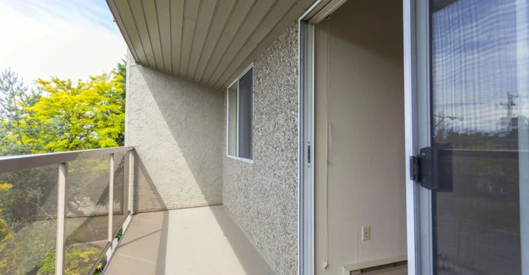 1140 Hillside Avenue, Victoria, BC, V8T 2A9 - 11