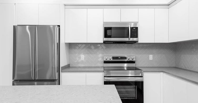 1-207-1960 Underhill Street, Kelowna, BC, V1X 5X7 - 2