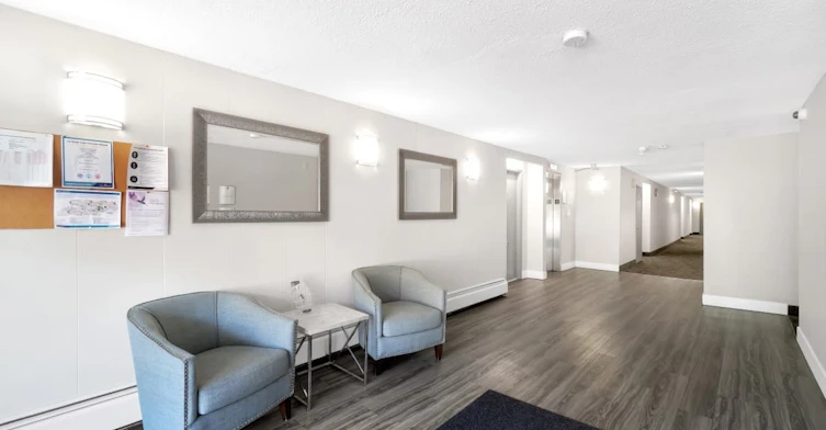 520 Tenth Street, New Westminster, BC, V3M 3Z6 - 10