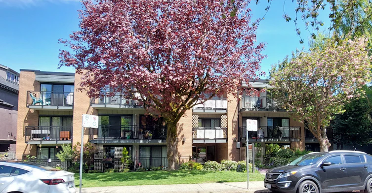 308-2233 West 3rd Avenue, Vancouver, BC, V6K 1H8 - 2