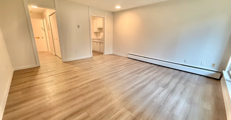 308-2233 West 3rd Avenue, Vancouver, BC, V6K 1H8 - 3