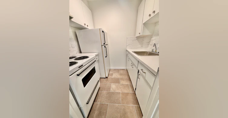 308-2233 West 3rd Avenue, Vancouver, BC, V6K 1H8 - 7